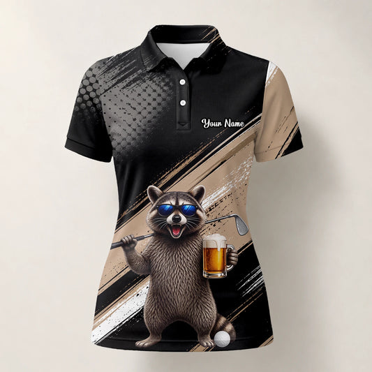 Personalisiertes Golf Poloshirt Schwarz Beiges Waschbär Bier Golfer Cartoon Design für Damen K7921