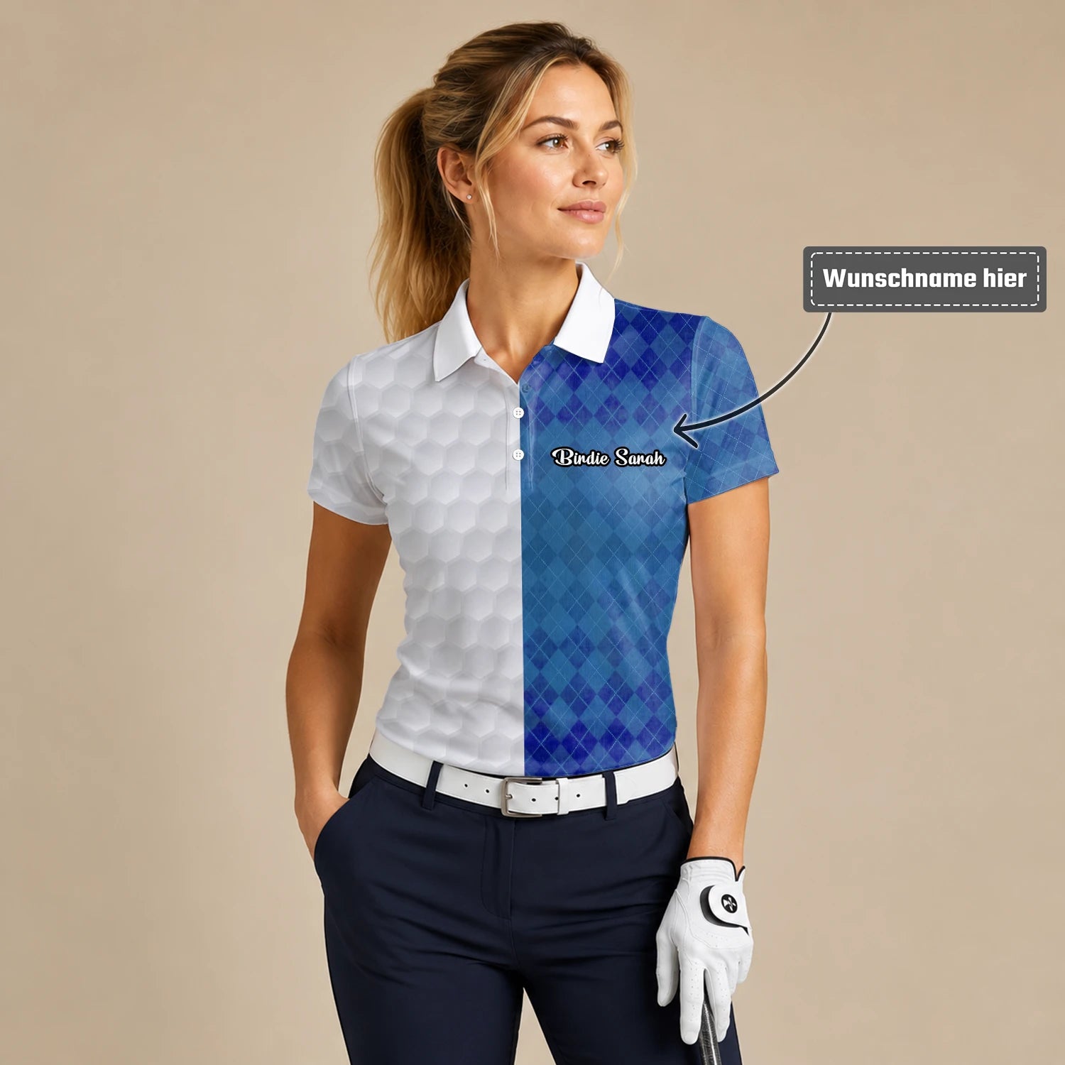 Personalisiertes Golf Poloshirt in Weiß-Blau mit Rautenmuster und Golfball-Textur für Damen M9214