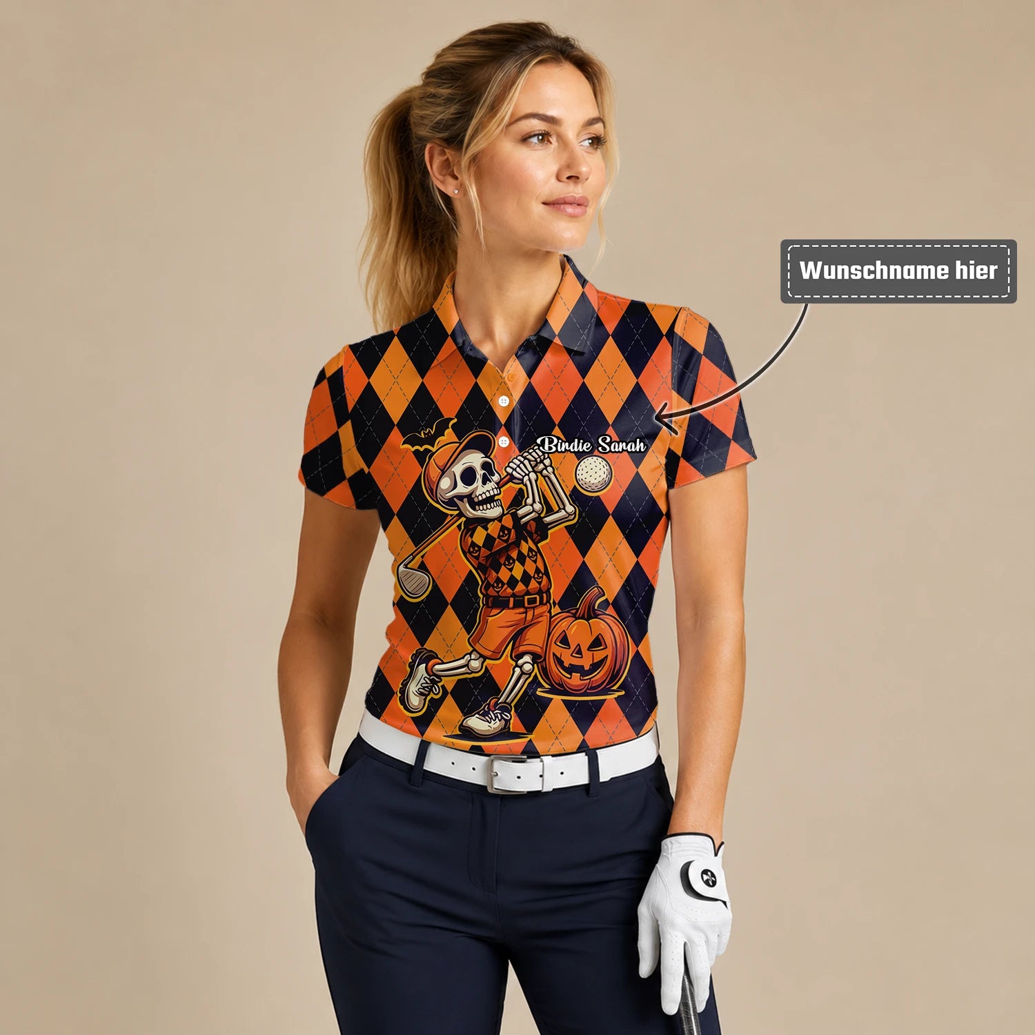 Personalisiertes Golf Poloshirt Orange Schwarzes Halloween Skelett Golfer Rauten Design für Damen I4585