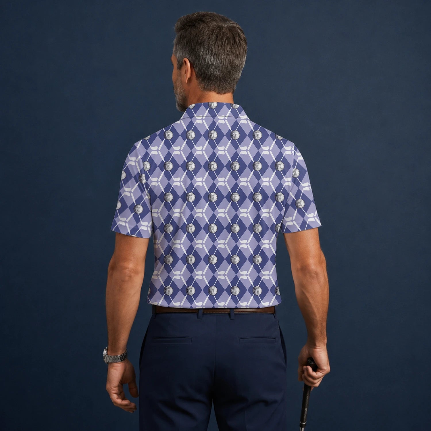 Personalisiertes Golf Poloshirt Blaues Rauten Golfball Golfschläger Design für Herren F3847