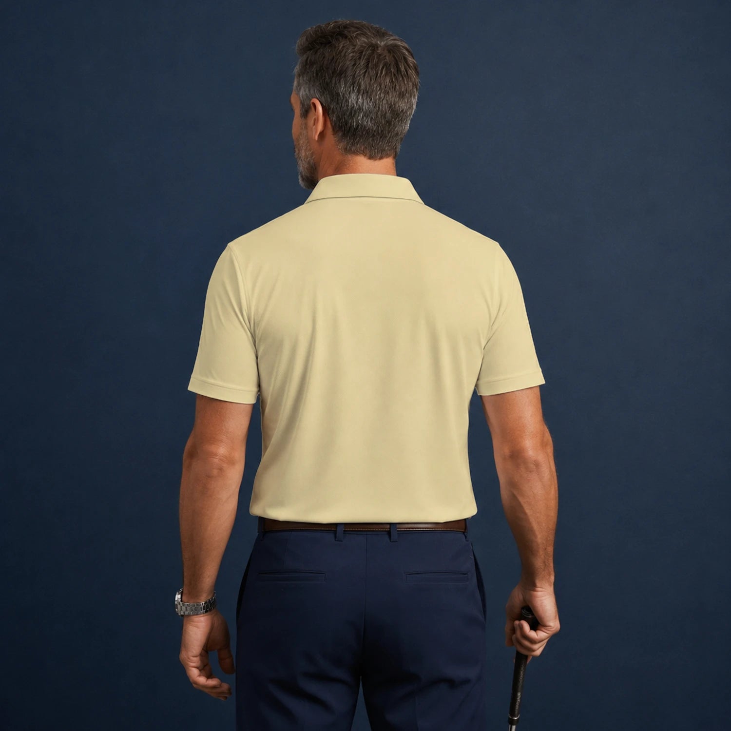 Personalisiertes Golf Poloshirt Hellgelbes Bananen Golfer Cartoon Design für Herren X9847