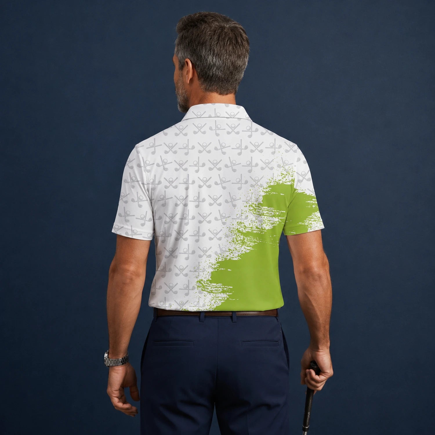 Personalisiertes Golf Poloshirt in Weiß-Limettengrün mit Golfschläger-Muster und Farbklecks für Herren H4508