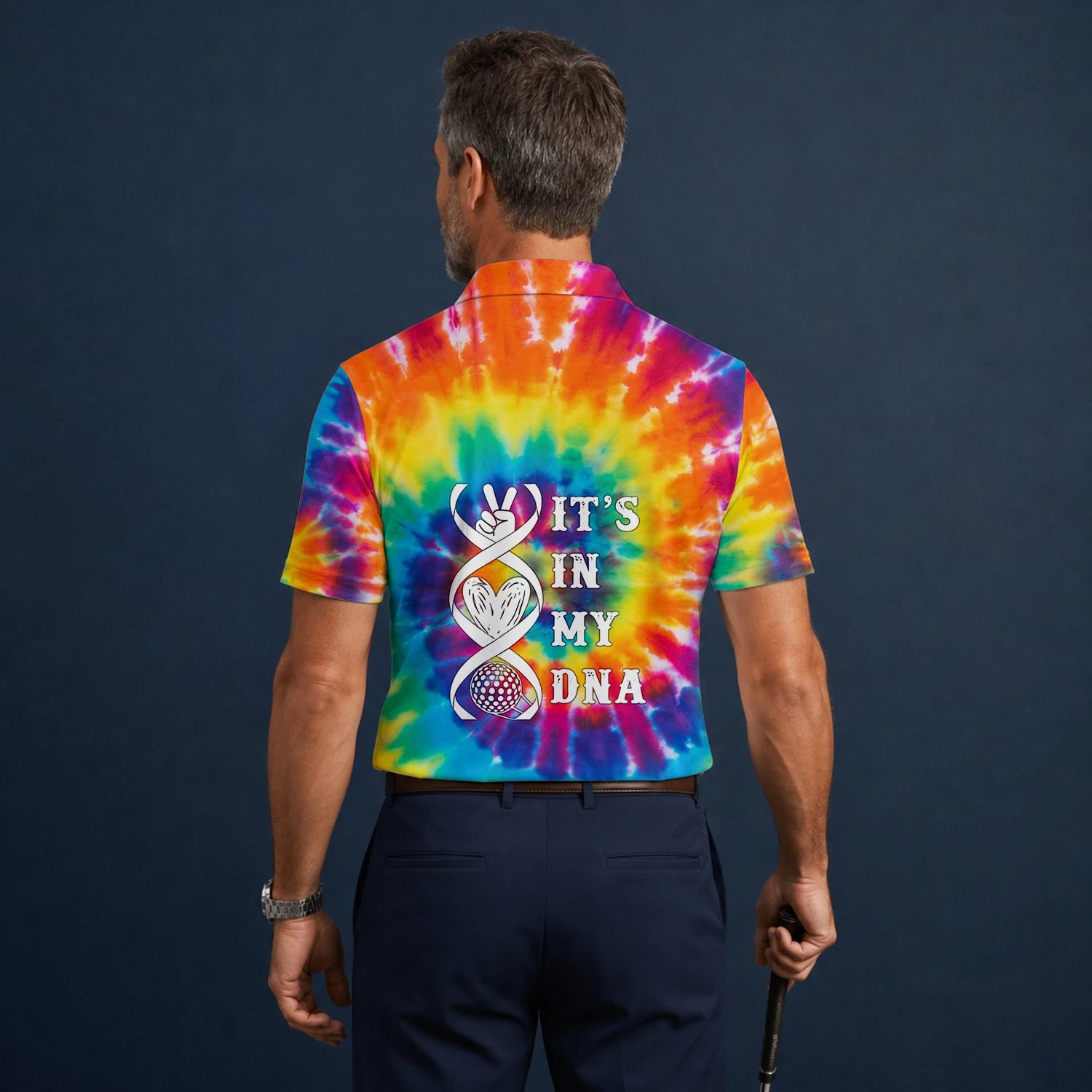 Personalisiertes Golf Poloshirt mit Regenbogen-Batik-Spirale für Herren S4610