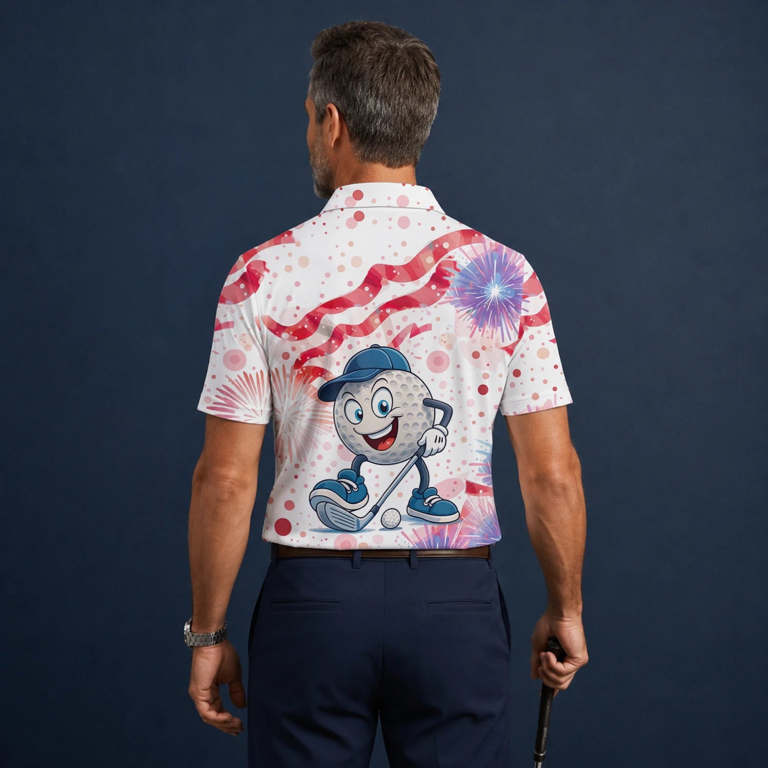 Personalisiertes Golf Poloshirt Weiß Rosa Golfball Cartoon Feuerwerk Design für Herren C2083