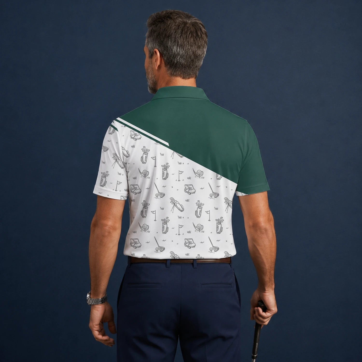 Personalisiertes Golf Poloshirt Grün Weißes Golfschläger Skizzen Design für Herren L9936