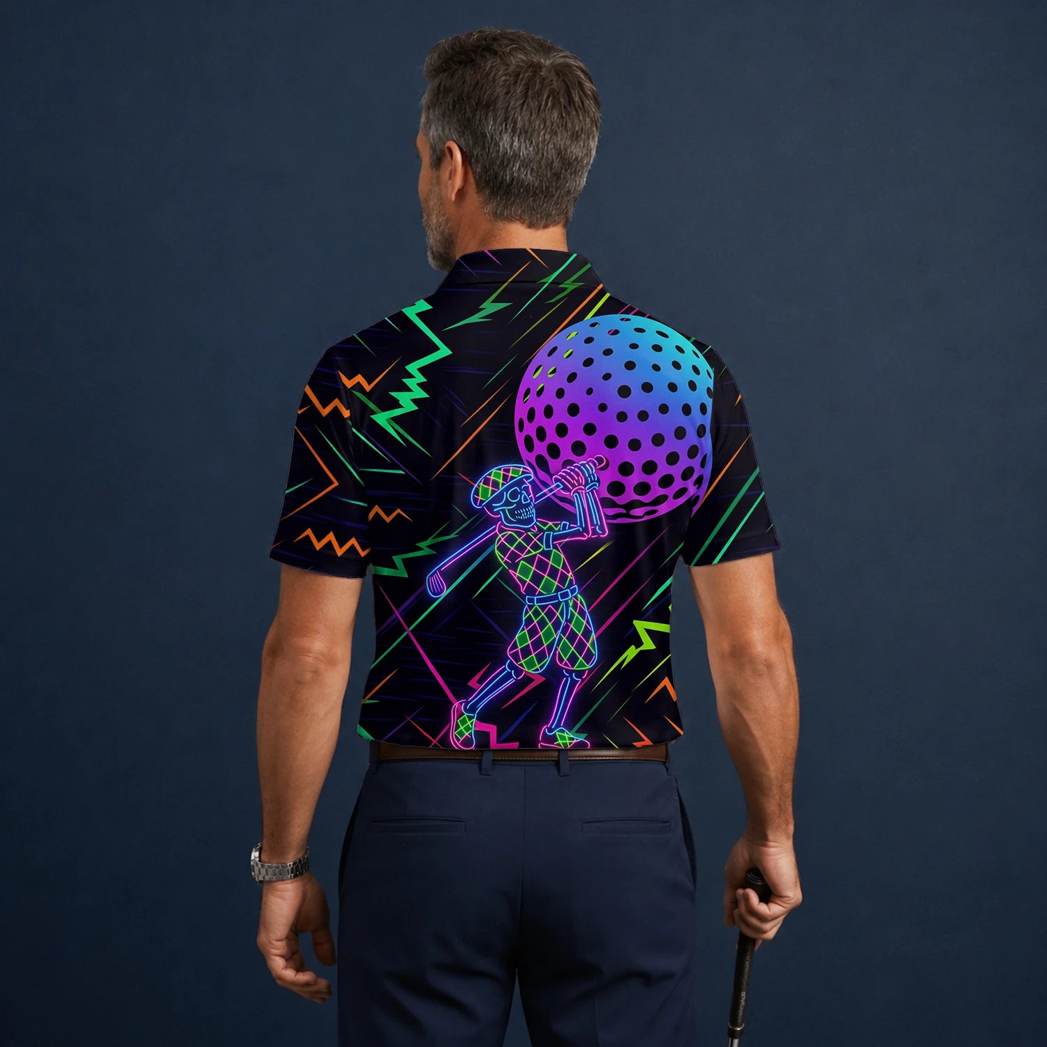 Personalisiertes Golf Poloshirt Schwarz Neon Golfer Wireframe Design für Herren L1481
