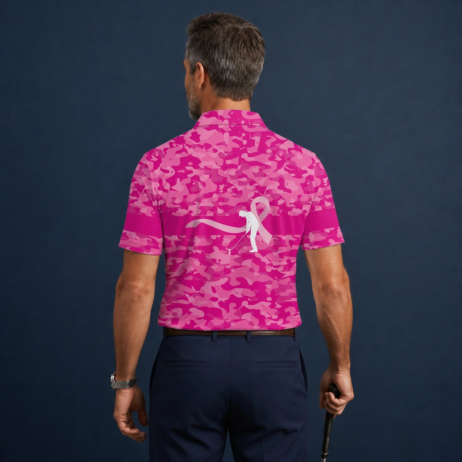 Personalisiertes Golf Poloshirt Rosa Camo Brustkrebs Awareness Schleifen Golfer Design für Herren Z3179