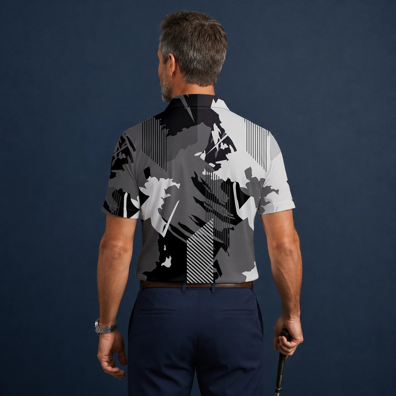 Personalisiertes Golf Poloshirt Grau Schwarzes Abstraktes Pinselstreifen Design für Herren I7293
