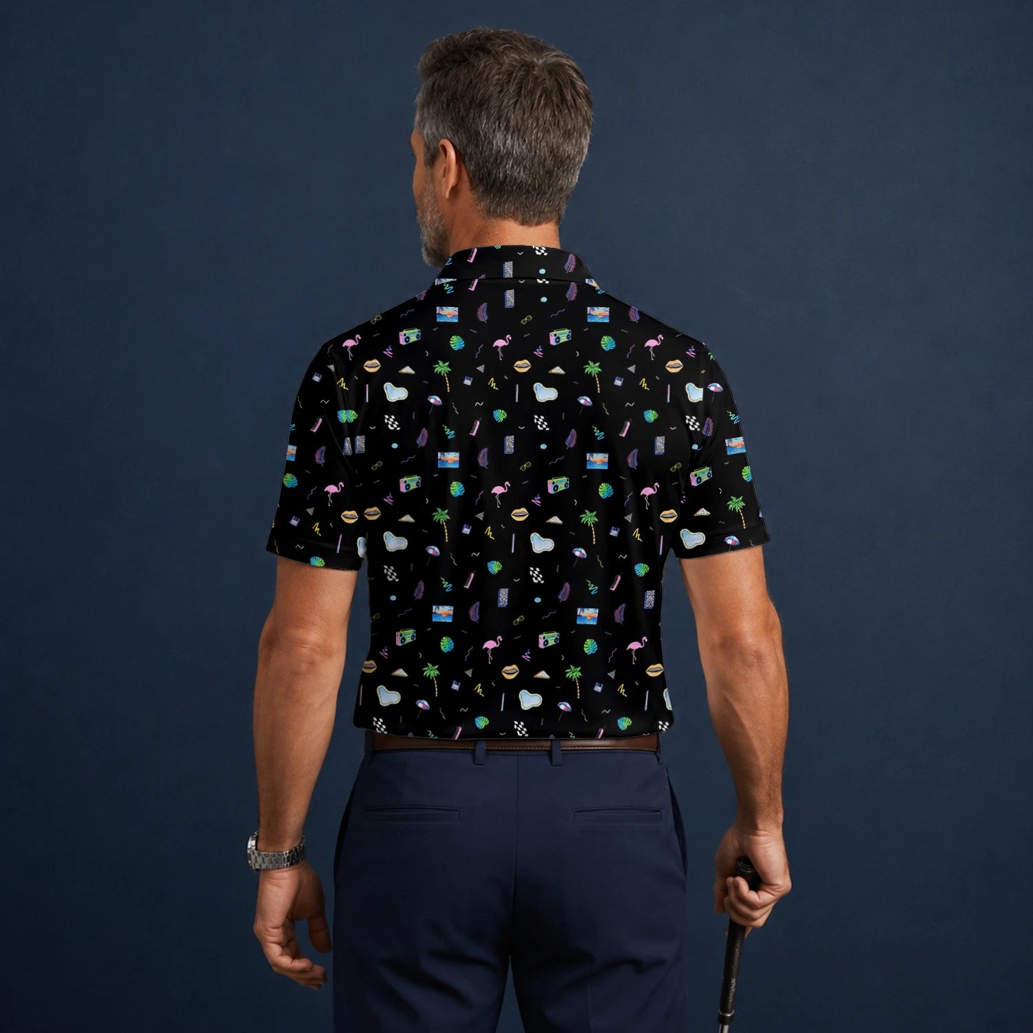 Personalisiertes Golf Poloshirt Schwarzes Urlaub Reise Doodle Design für Herren V7883