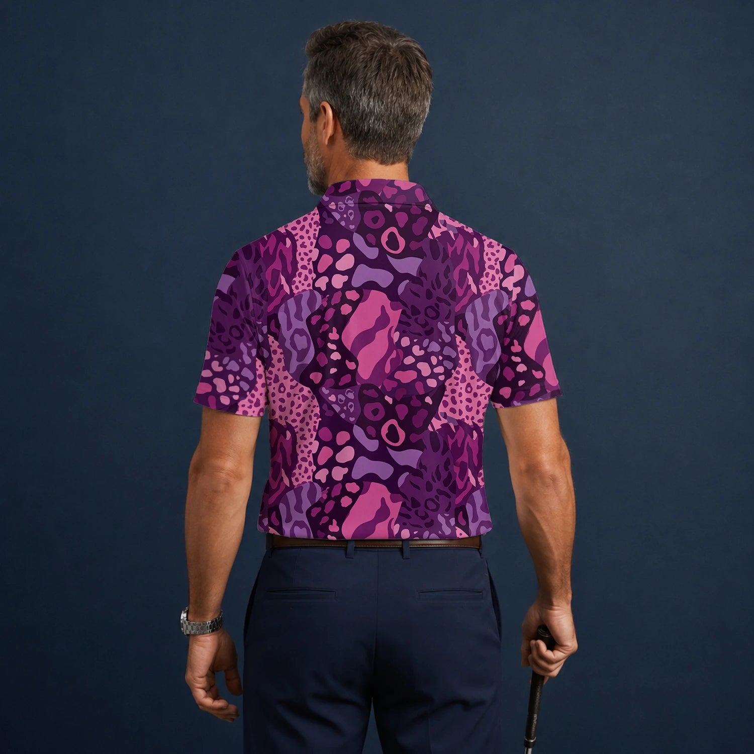 Personalisiertes Golf Poloshirt Lila Rosa Leo Camo Design für Herren I6540