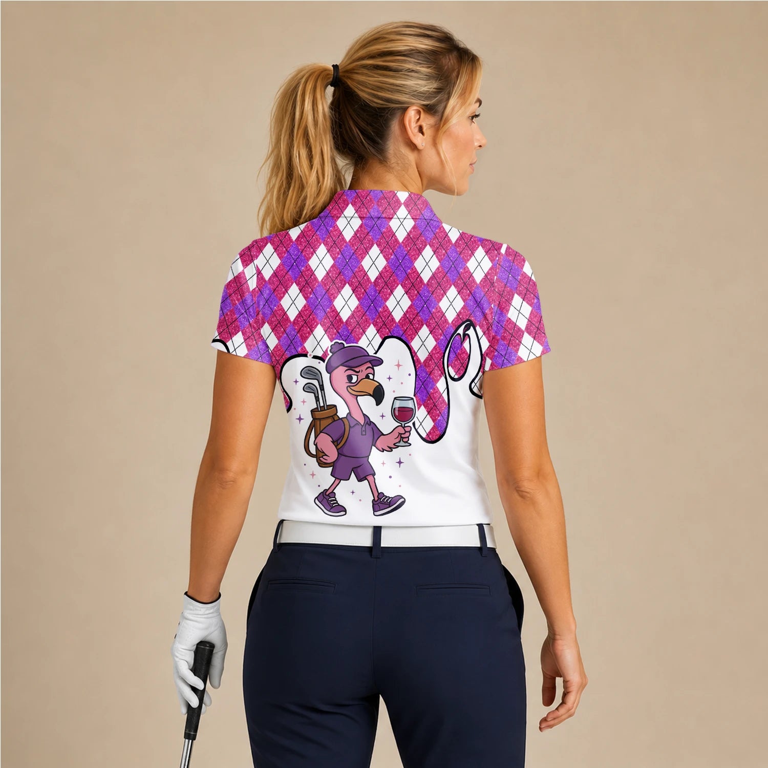 Personalisiertes Golf Poloshirt Pink Lila Rauten Strauß Golfer Cartoon Design für Damen D7000