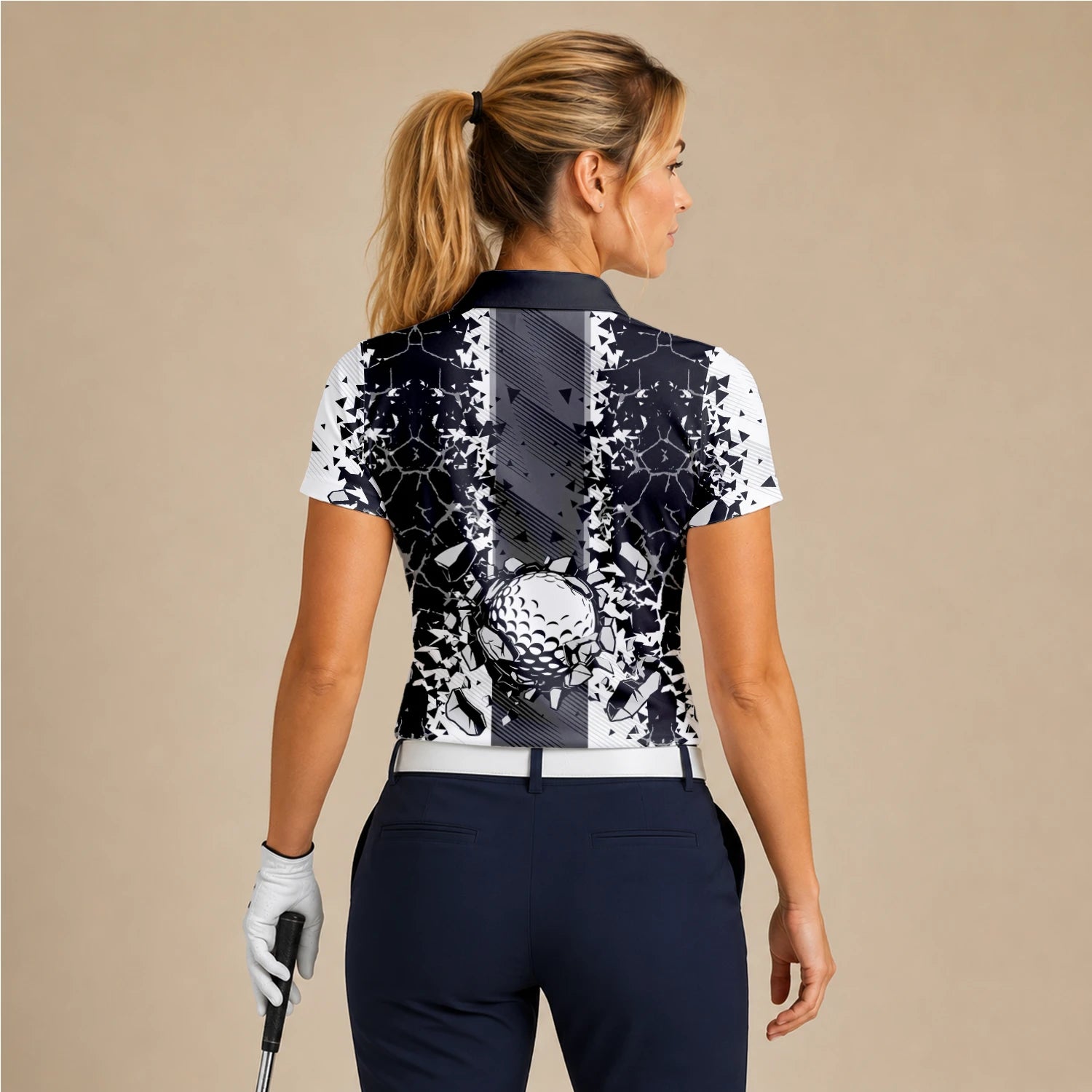 Personalisiertes Golf Poloshirt Schwarz Weißes Golfball Glassplitter Design für Damen F6407