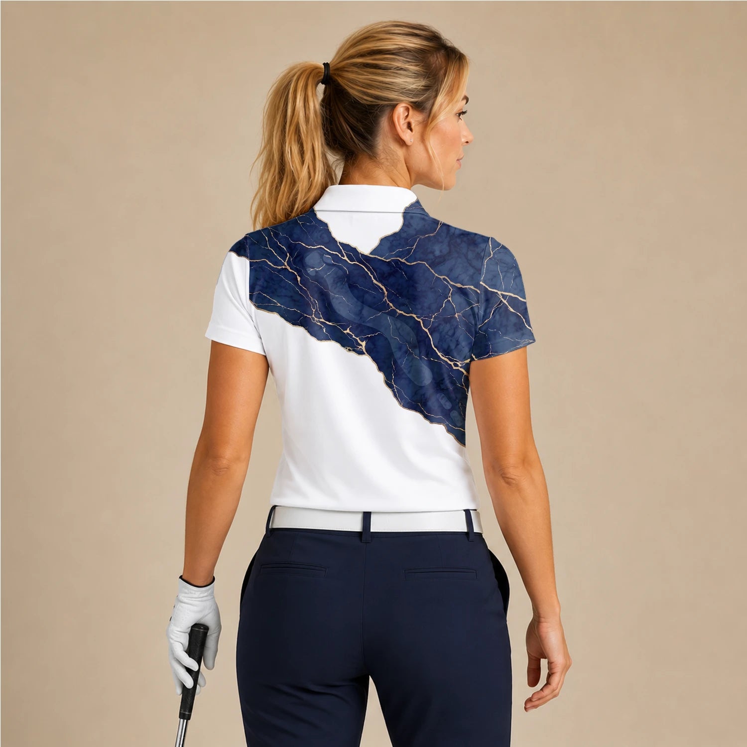 Personalisiertes Golf Poloshirt Weiß Marineblaues Marmor Goldadern Design für Damen B4939
