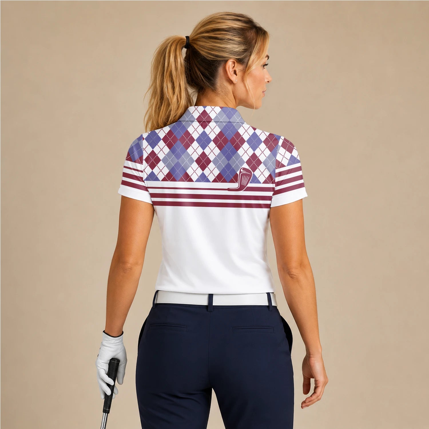 Personalisiertes Golf Poloshirt Weiß Bordeaux Rauten Golfschläger Streifen Design für Damen K9019