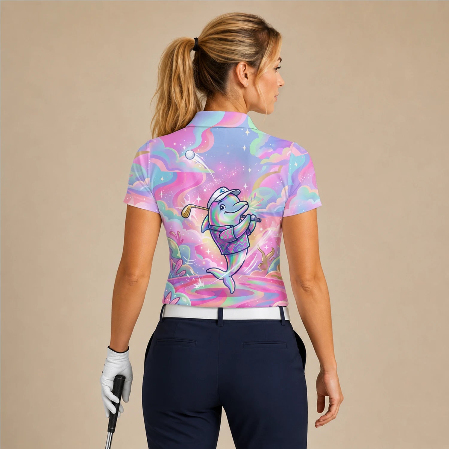 Personalisiertes Golf Poloshirt Pastell Regenbogen Delfin Golfer Cartoon Design für Damen L3862