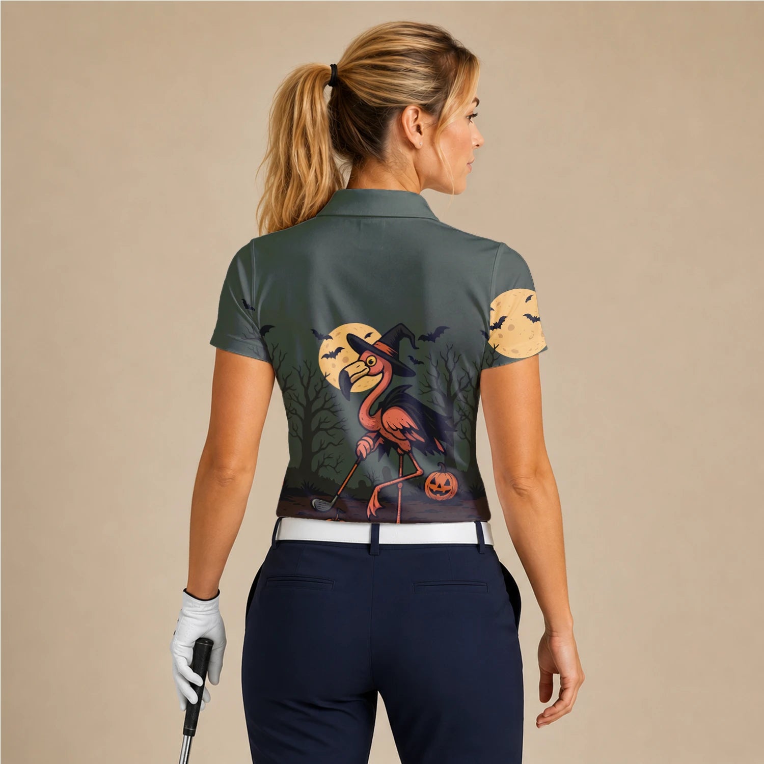 Personalisiertes Golf Poloshirt Olivgrünes Halloween Flamingo Hexe Golfer Kürbis Design für Damen X5811