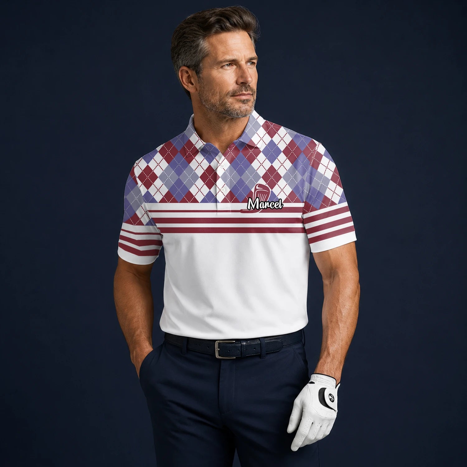 Personalisiertes Golf Poloshirt Weiß Bordeaux Rauten Golfschläger Streifen Design für Herren K9019