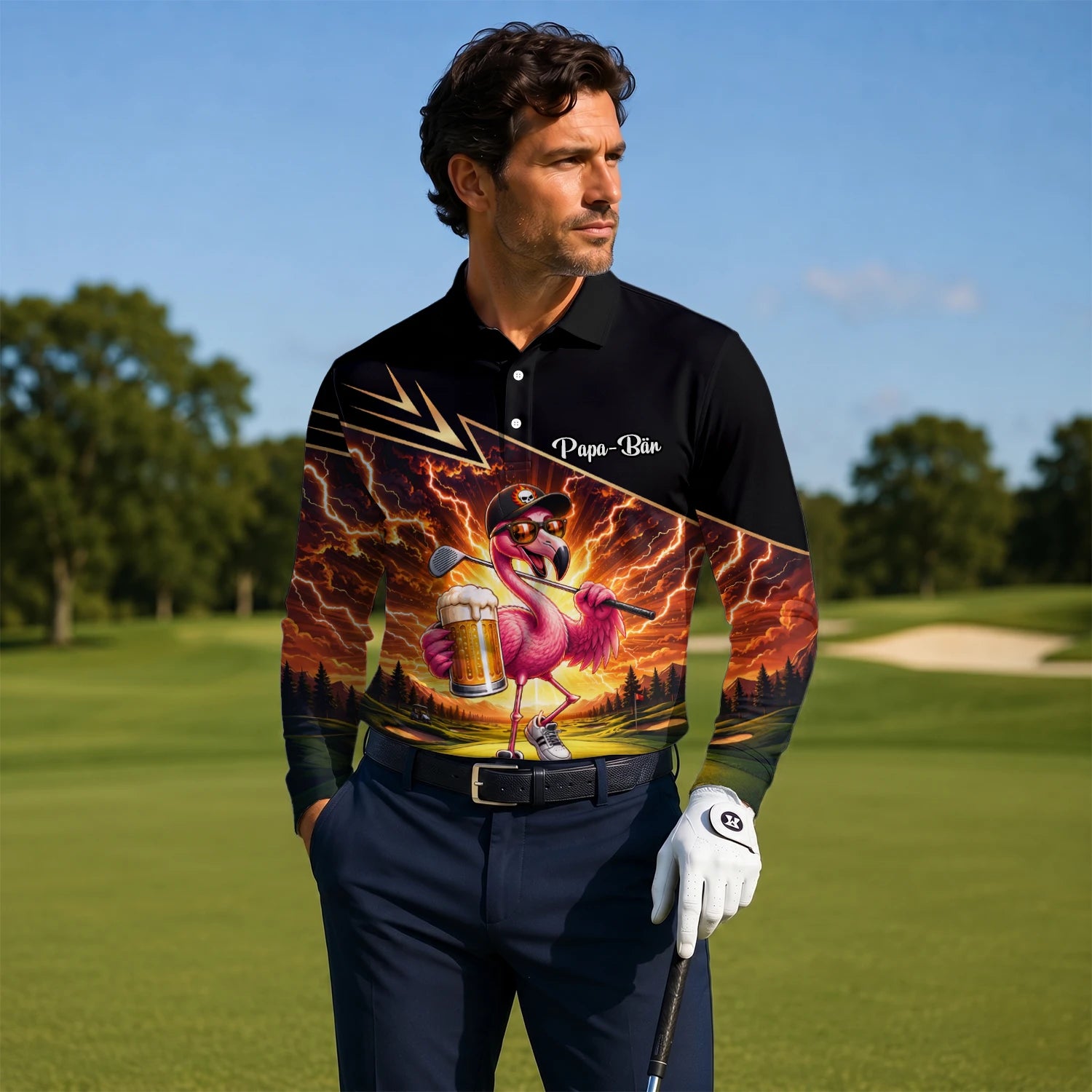 Personalisiertes Golf Poloshirt Schwarz Orange Flamingo Bier Golfer Blitz Design für Herren E3673