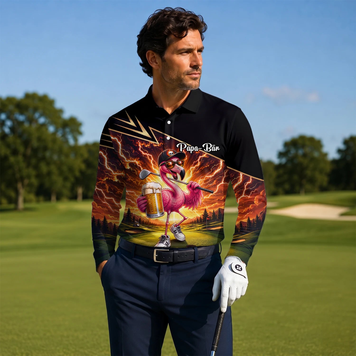 Personalisiertes Golf Poloshirt Schwarz Orange Flamingo Bier Golfer Blitz Design für Herren E3673
