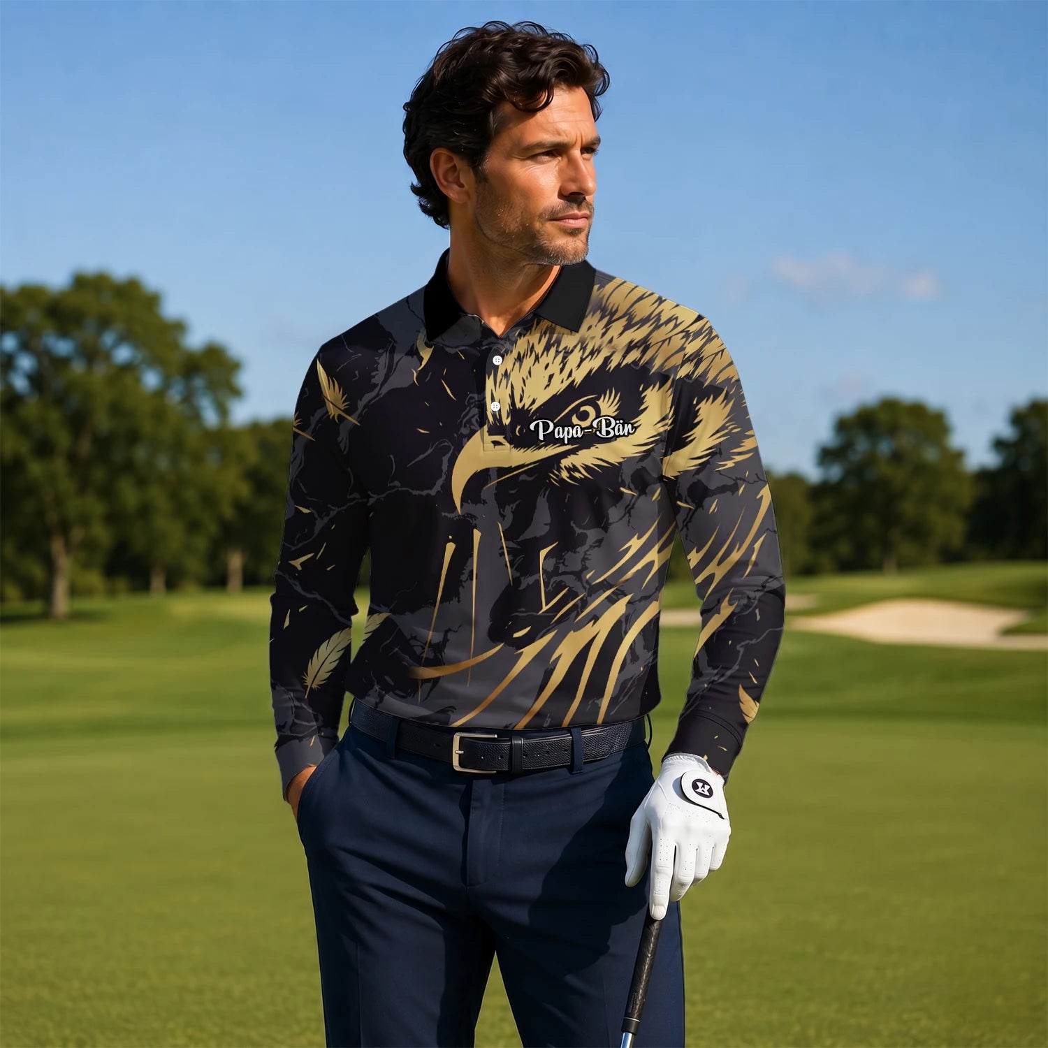 Personalisiertes Golf Poloshirt in Schwarz-Gold mit Adlerfeder-Motiv für Herren F0802